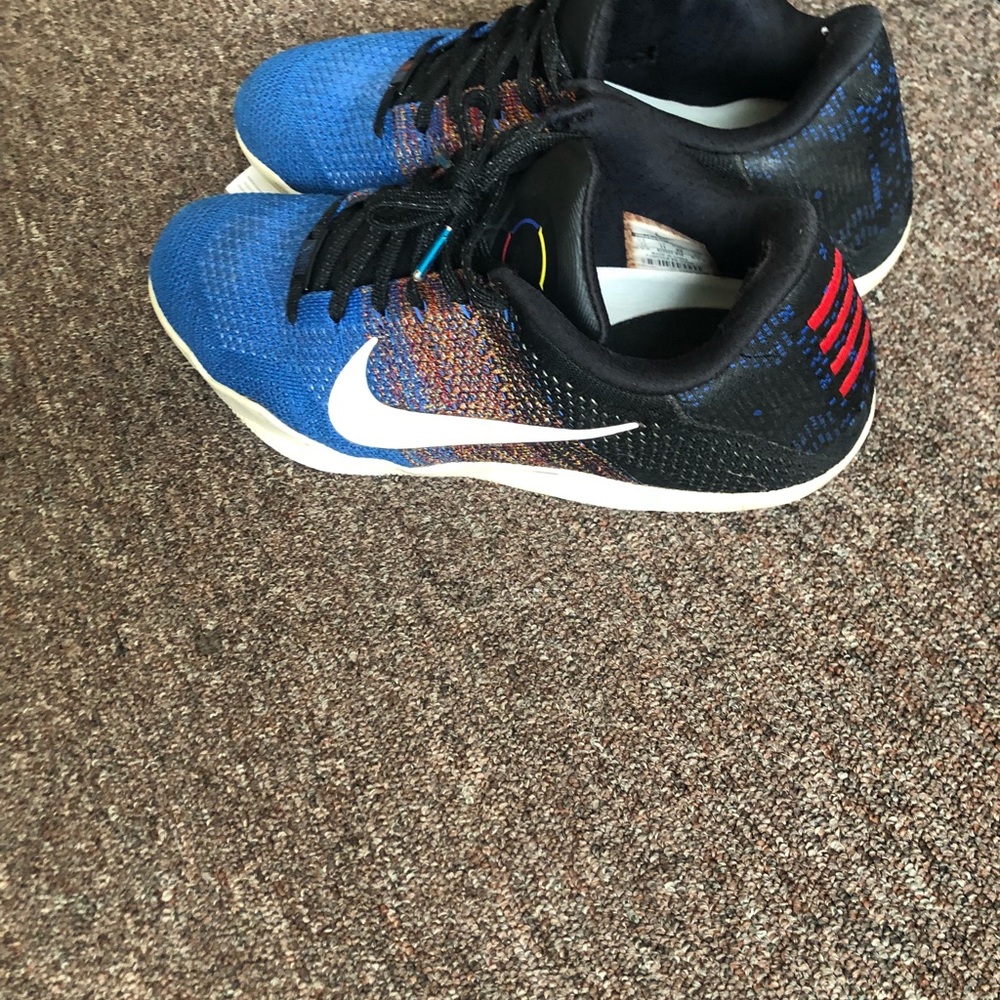 Nike Kobe AD sneakers